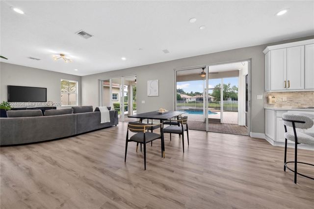 2432 Deer Creek Road, Weston, FL 33327