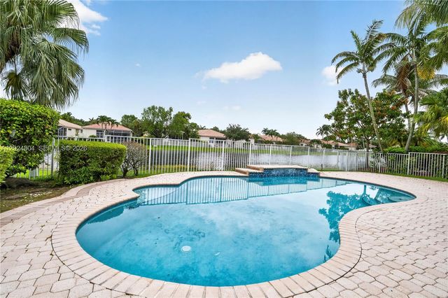2432 Deer Creek Road, Weston, FL 33327