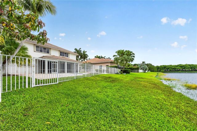 2432 Deer Creek Road, Weston, FL 33327