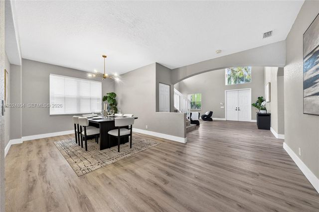 2432 Deer Creek Road, Weston, FL 33327