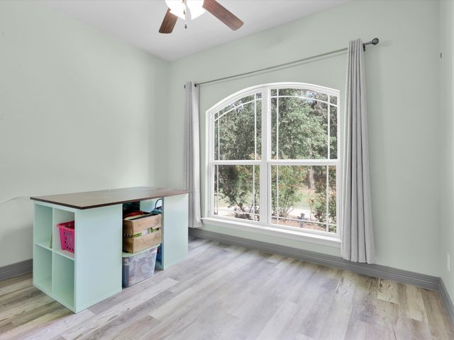 1255 Greg Street, Azle, TX 76020