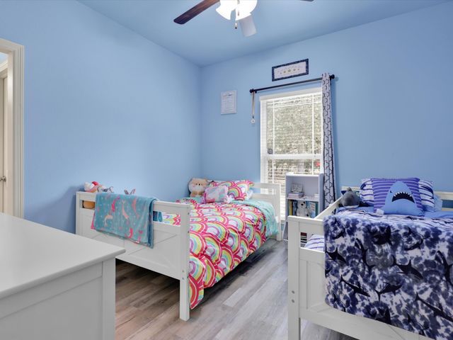 1255 Greg Street, Azle, TX 76020