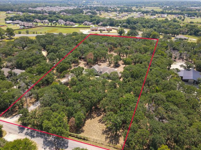 1255 Greg Street, Azle, TX 76020