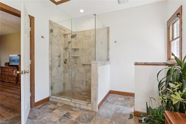 815 Dandy Loop RD, Yorktown, VA 23692