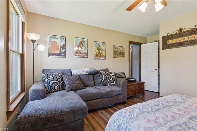 815 Dandy Loop RD, Yorktown, VA 23692