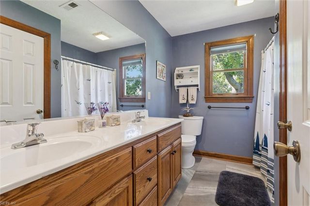 815 Dandy Loop RD, Yorktown, VA 23692