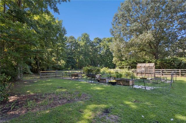 815 Dandy Loop RD, Yorktown, VA 23692