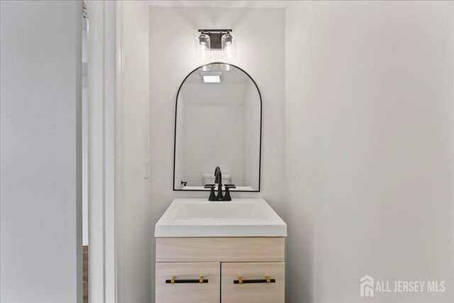 13 Lamont Court, Winslow, NJ 08081