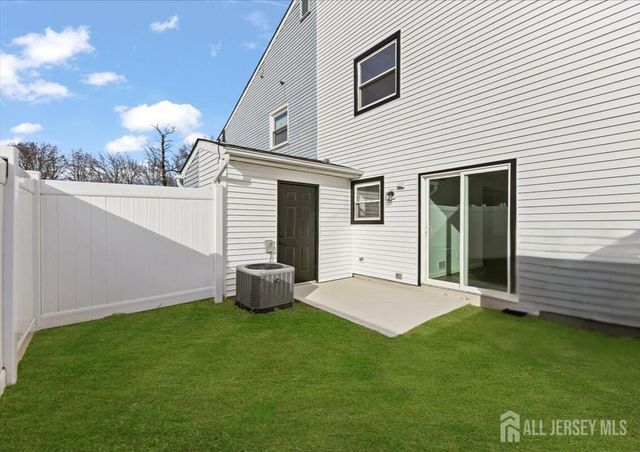 13 Lamont Court, Winslow, NJ 08081