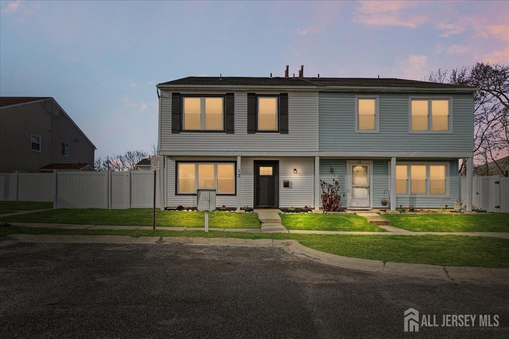 13 Lamont Court, Winslow, NJ 08081