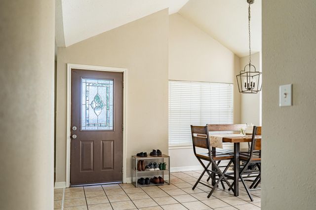 450 Biscayne ST, Giddings, TX 78942