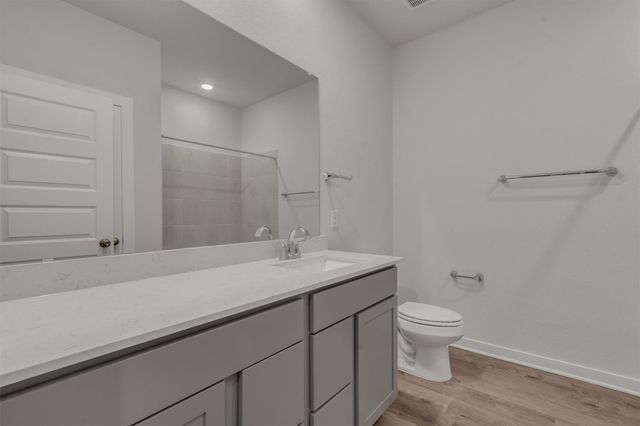 130 Hornet ST, Elgin, TX 78621