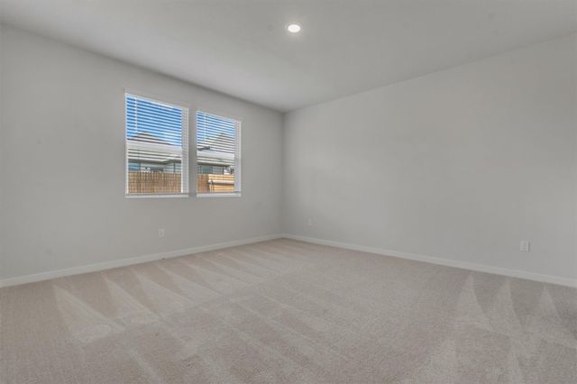 130 Hornet ST, Elgin, TX 78621