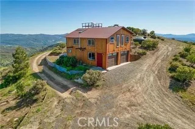 864 Watertrough Road, Clearlake Oaks, CA 95423