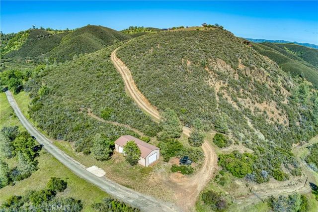 864 Watertrough Road, Clearlake Oaks, CA 95423