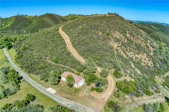 864 Watertrough Road, Clearlake Oaks, CA 95423