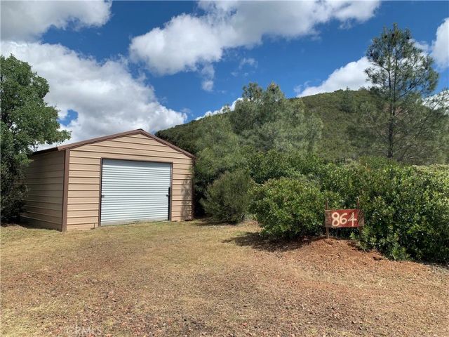864 Watertrough Road, Clearlake Oaks, CA 95423