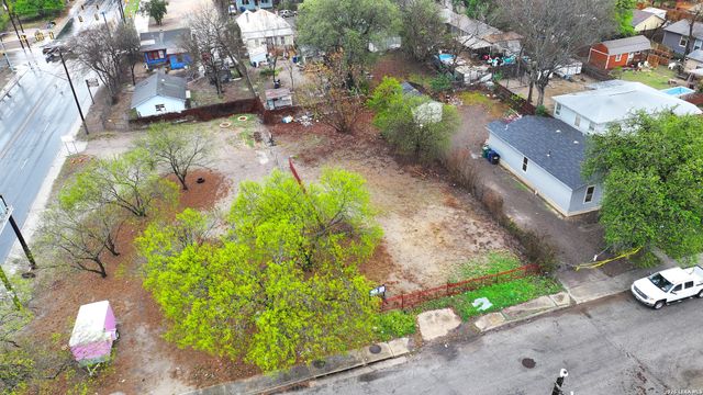 324 Truax, San Antonio, TX 78204