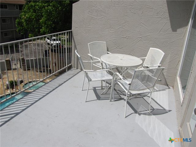 730 E Mather Street, New Braunfels, TX 78130