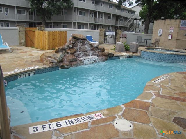 730 E Mather Street, New Braunfels, TX 78130