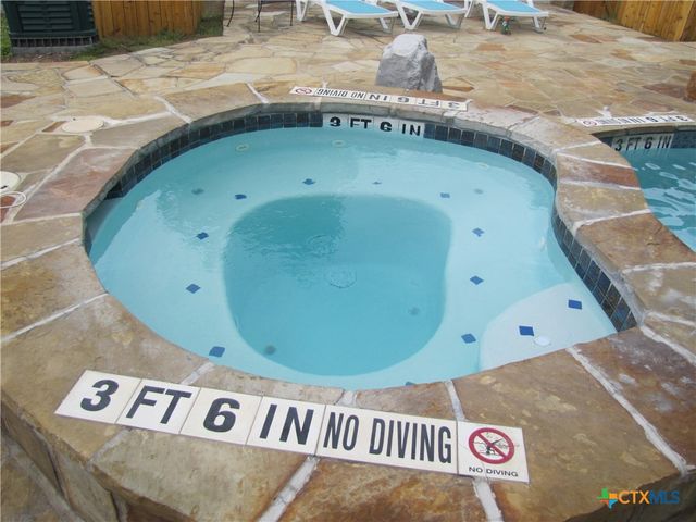 730 E Mather Street, New Braunfels, TX 78130