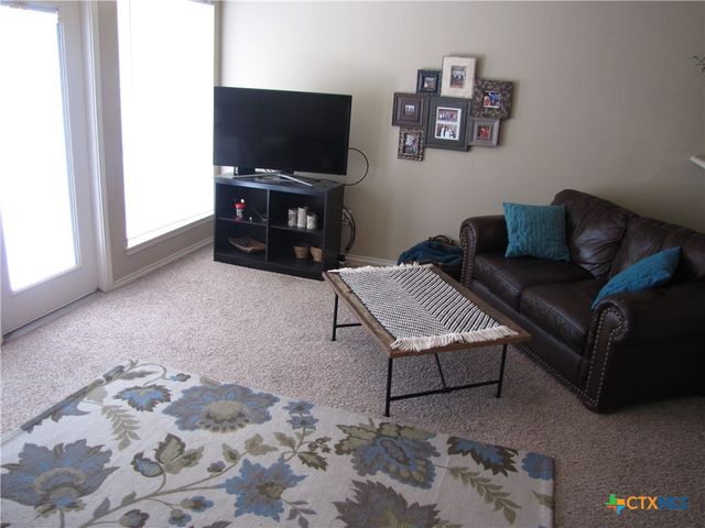 730 E Mather Street, New Braunfels, TX 78130