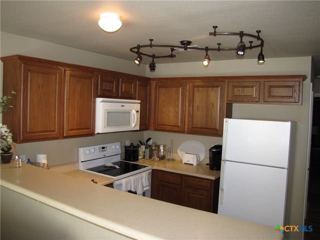 730 E Mather Street, New Braunfels, TX 78130