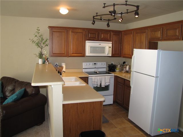 730 E Mather Street, New Braunfels, TX 78130
