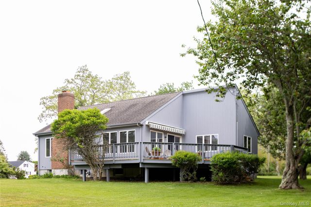 100 Bayberry Lane, Southold, NY 11971