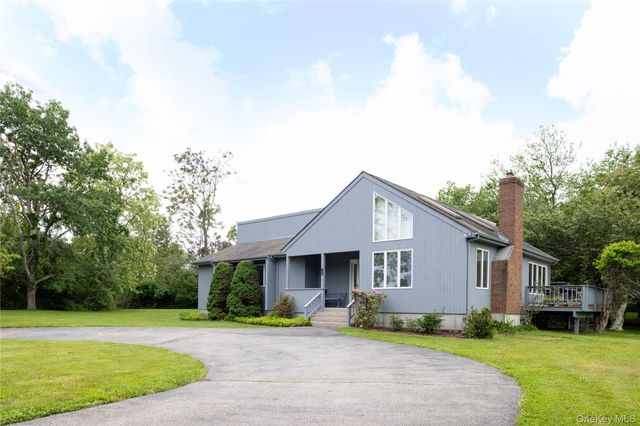 100 Bayberry Lane, Southold, NY 11971