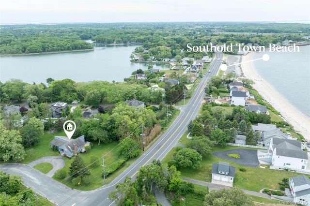 100 Bayberry Lane, Southold, NY 11971