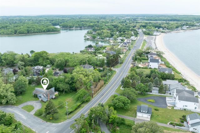 100 Bayberry Lane, Southold, NY 11971