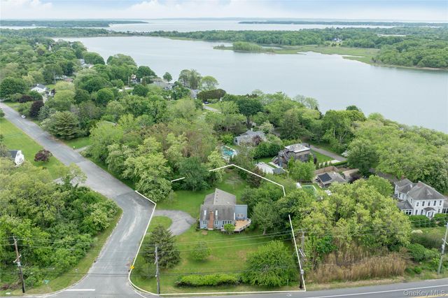 100 Bayberry Lane, Southold, NY 11971