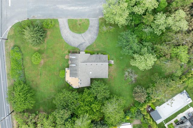 100 Bayberry Lane, Southold, NY 11971