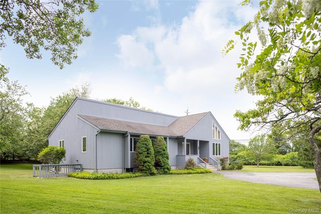 100 Bayberry Lane, Southold, NY 11971