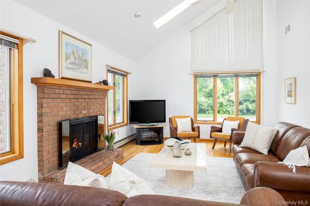 100 Bayberry Lane, Southold, NY 11971