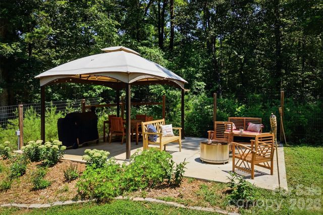 5926 Dysartsville Road, Morganton, NC 28655
