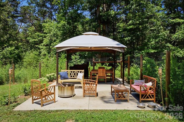 5926 Dysartsville Road, Morganton, NC 28655