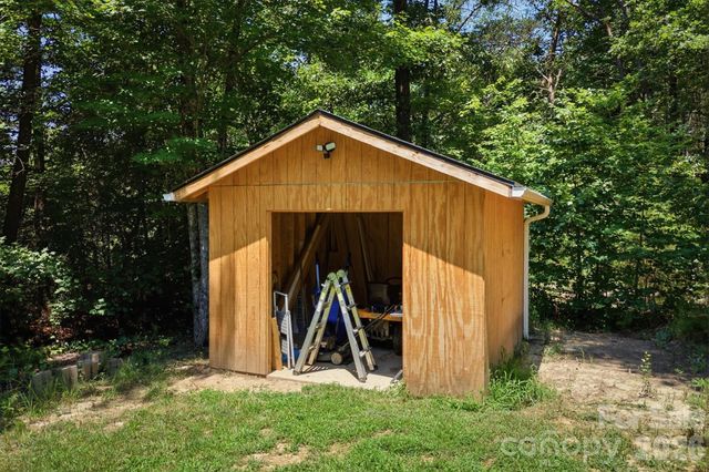 5926 Dysartsville Road, Morganton, NC 28655