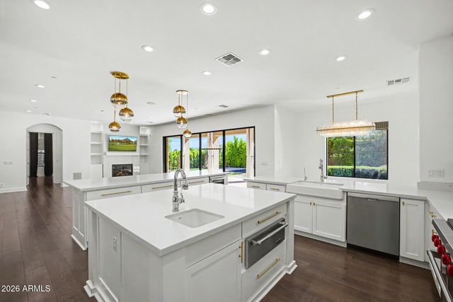 18418 N 97TH Place, Scottsdale, AZ 85255