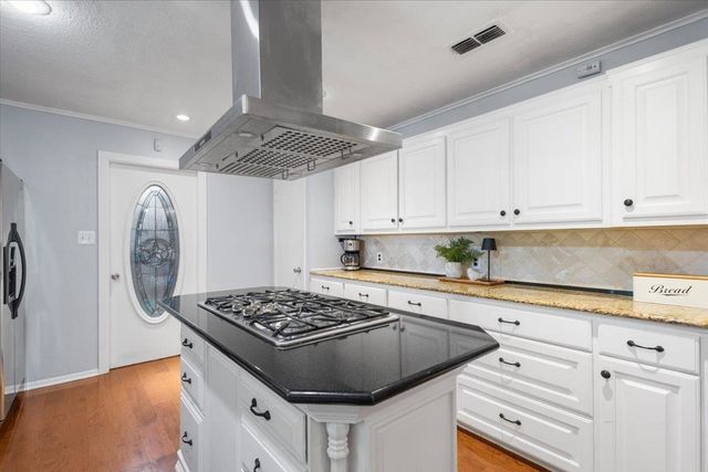 3989 Bob O Link, Gilmer, TX 75645