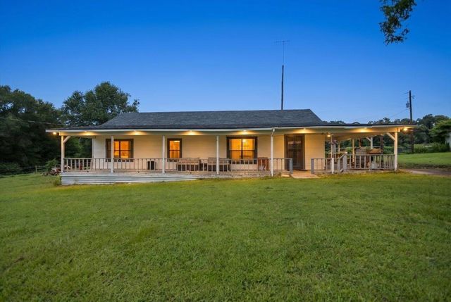 3989 Bob O Link, Gilmer, TX 75645