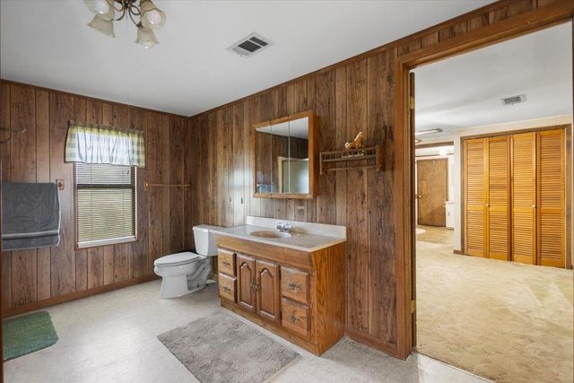 3989 Bob O Link, Gilmer, TX 75645