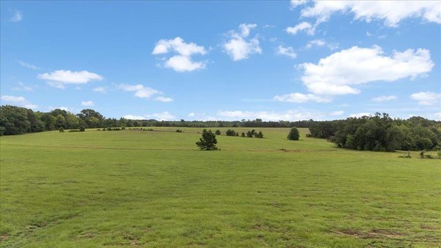 3989 Bob O Link, Gilmer, TX 75645