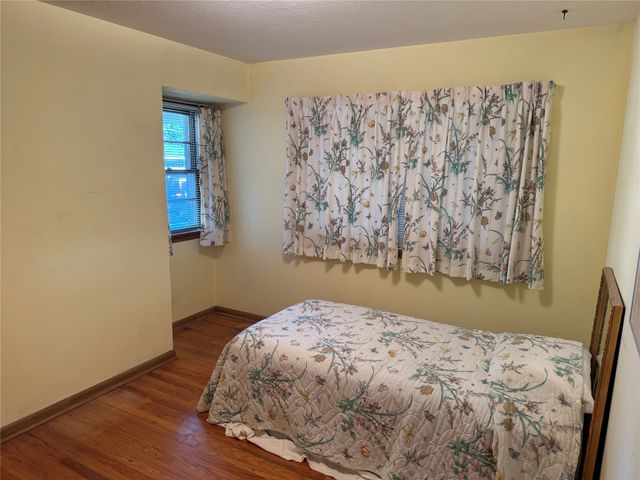 3914 Dosh Road, Des Moines, IA 50310