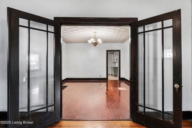 4104 Garland Ave, Louisville, KY 40211