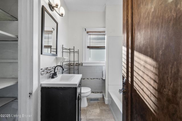 4104 Garland Ave, Louisville, KY 40211