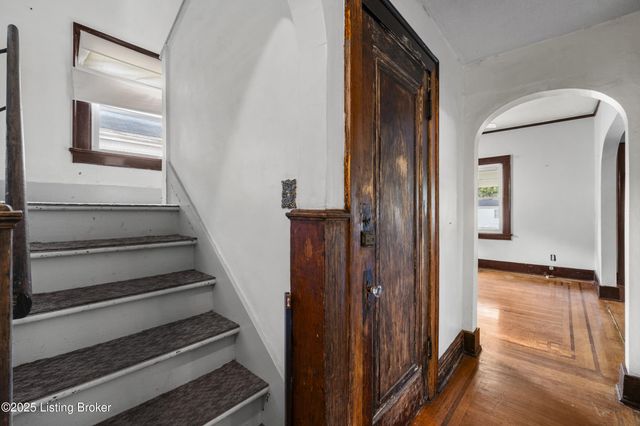 4104 Garland Ave, Louisville, KY 40211