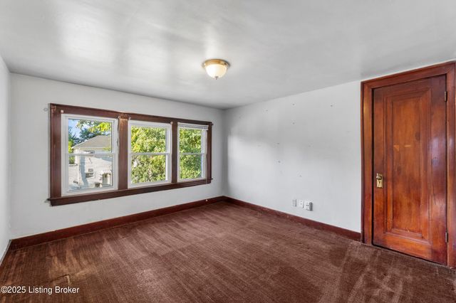 4104 Garland Ave, Louisville, KY 40211