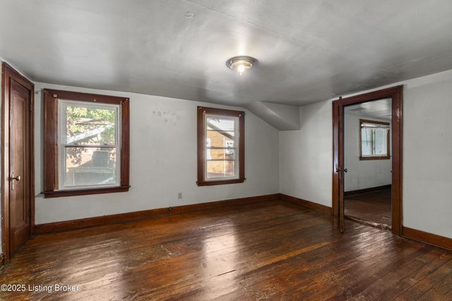 4104 Garland Ave, Louisville, KY 40211